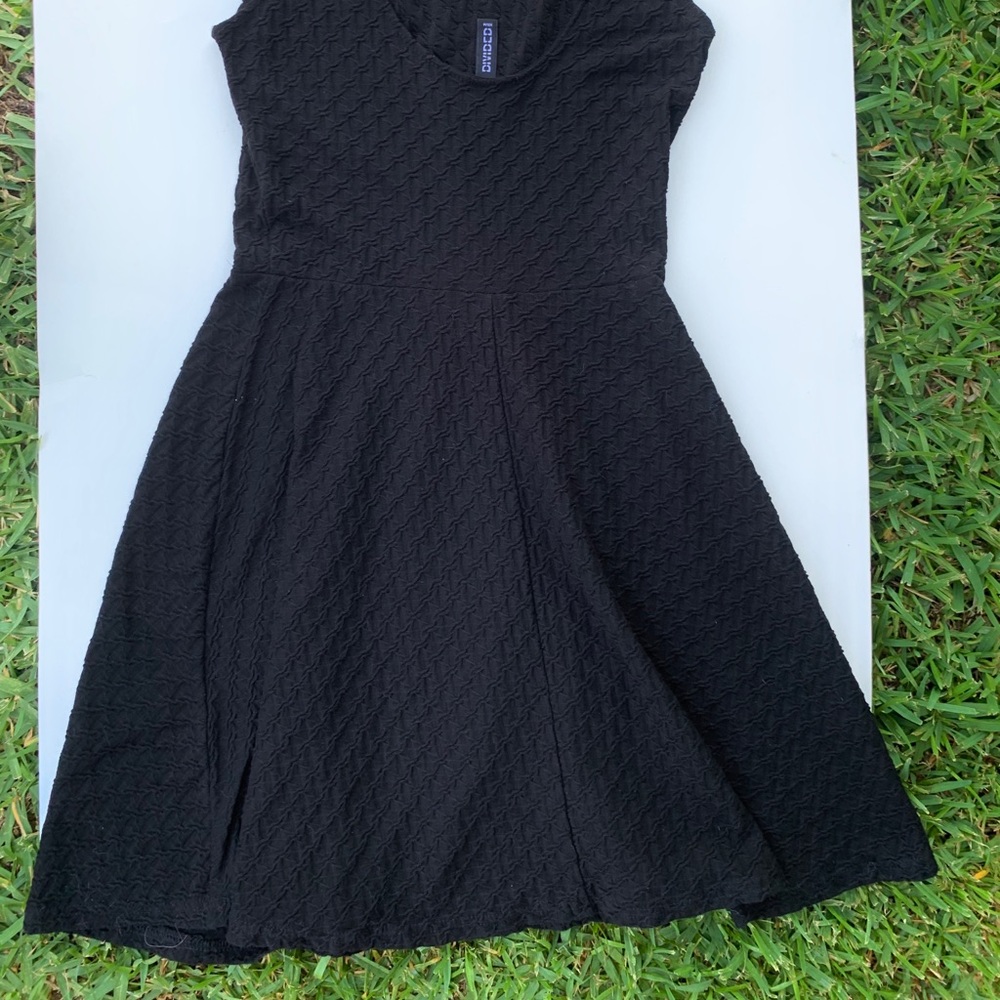 H&M Dress - Picture 2 of 3